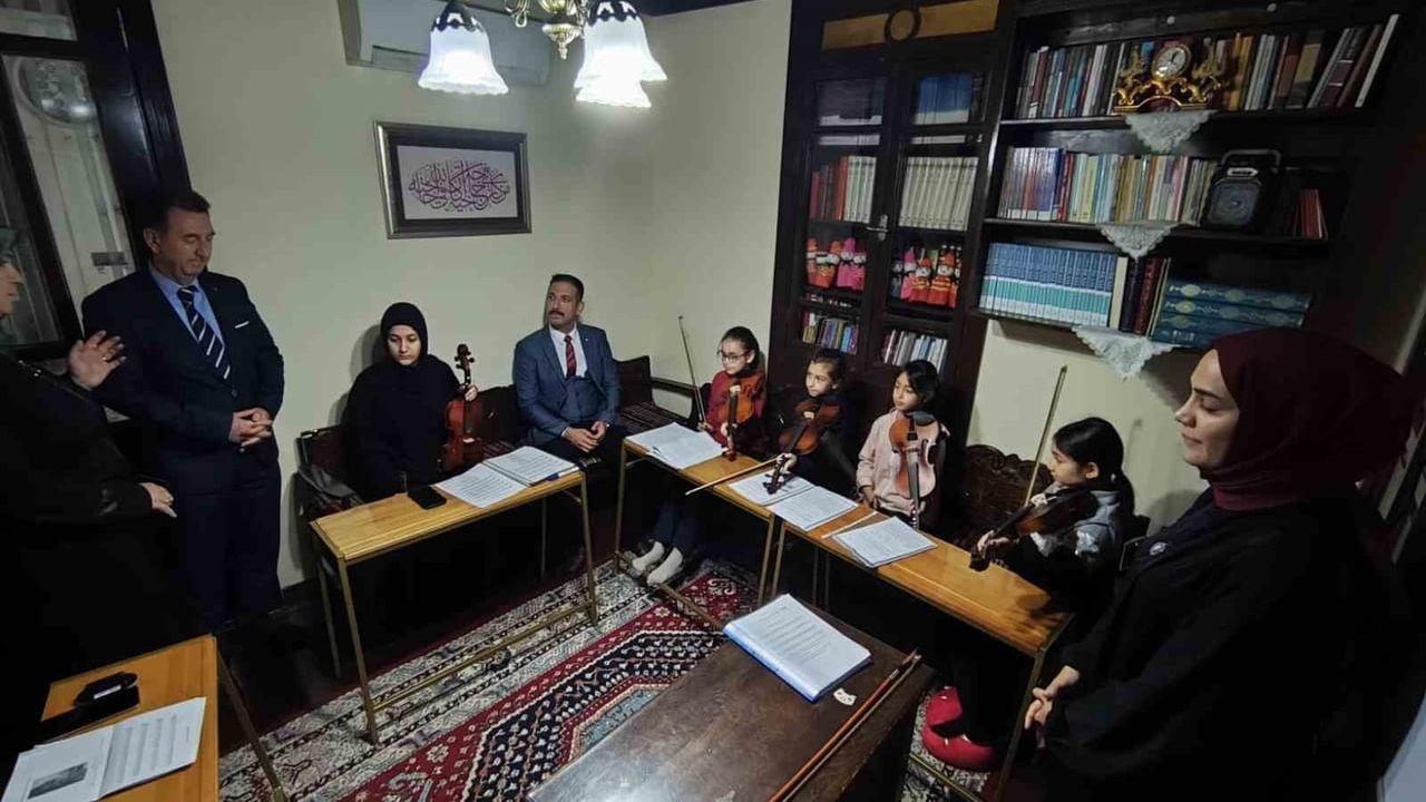 Uğurelli: Yiğitbaş Gençlik Merkezi örnek bir çalışma yürütüyor