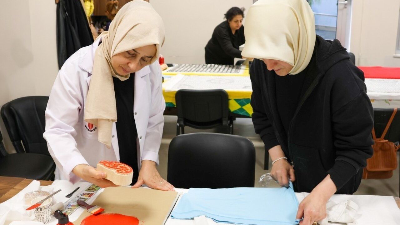 Ümraniye'de 6 Yıldır Süregelen Ahşap Baskı Kursu: Geleneksel El Sanatları Yaşatılıyor