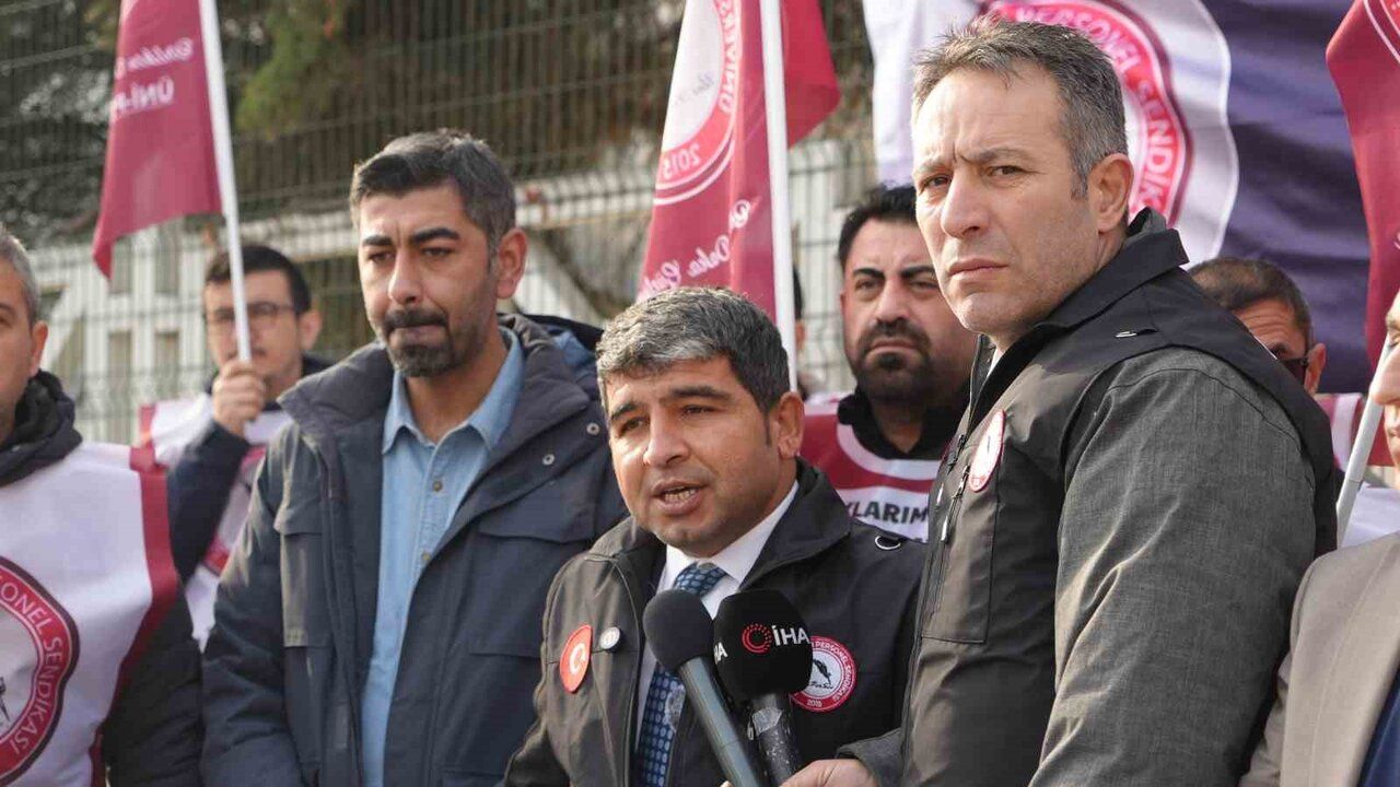 ÜNİPERSEN Başkanı Güzel: Memurun geleceğini garanti altına alacak düzenleme gelmedi — Eylem ve 9 Ocak 2026 iş bırakma kararı