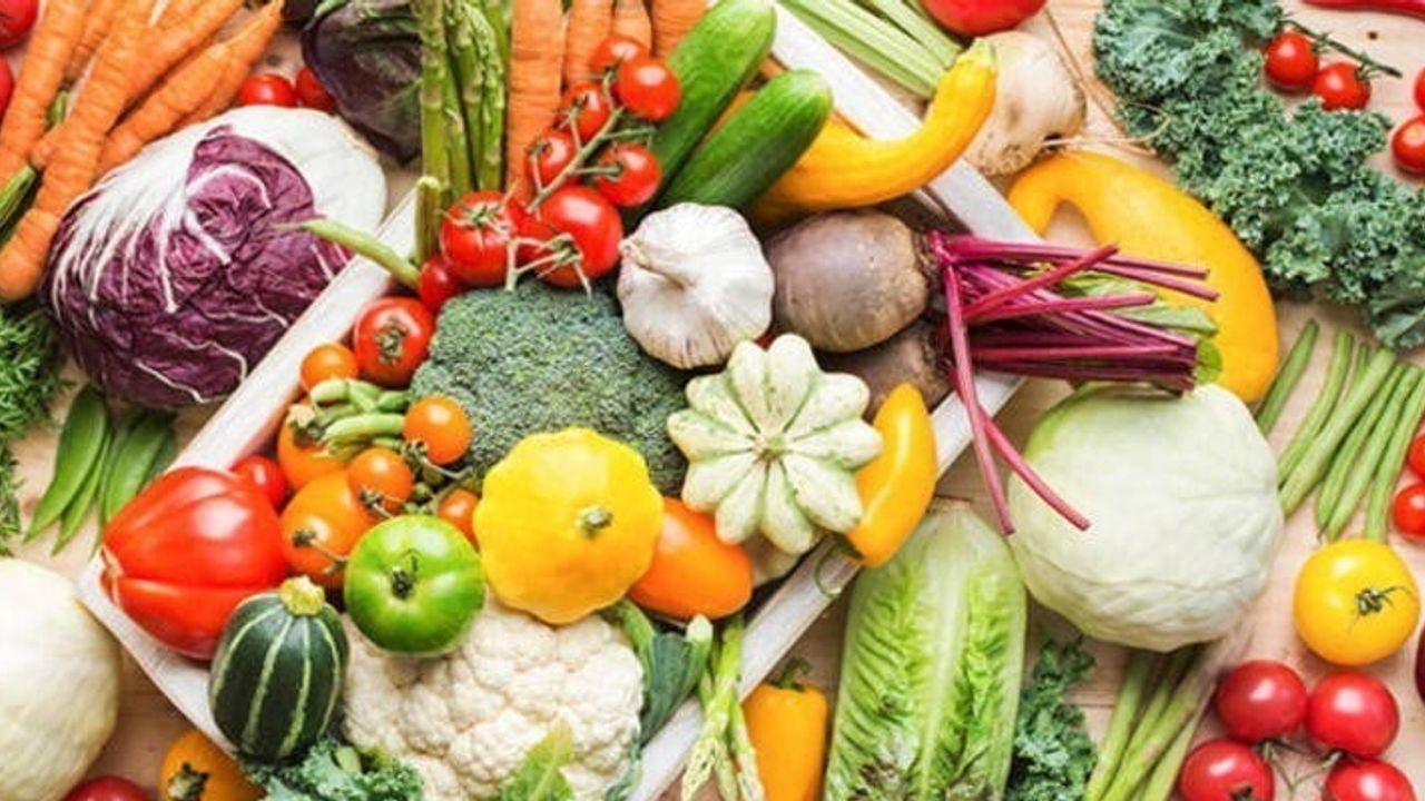 Uzmanlardan 46 yaş ve üzeri kadınlara menapoz döneminde beslenme uyarısı