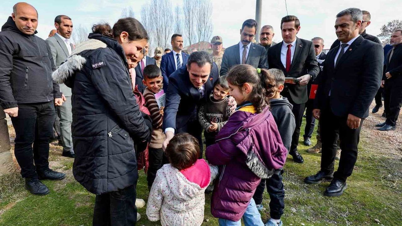 Vali Ahmet Karakaya’dan Şehit Piyade Komando Er Ahmet Soyalan’ın Ailesine Ziyaret