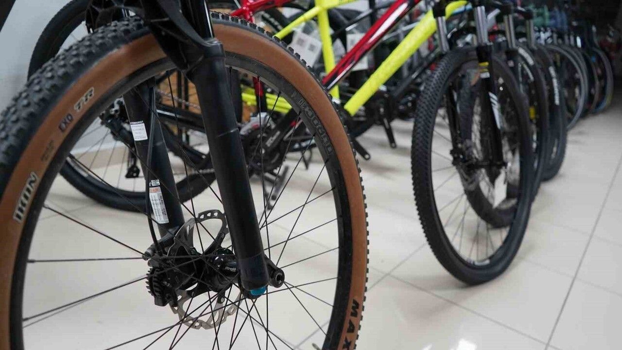 Van'da bisiklet ustalarından kış öncesi bakım ve saklama uyarısı