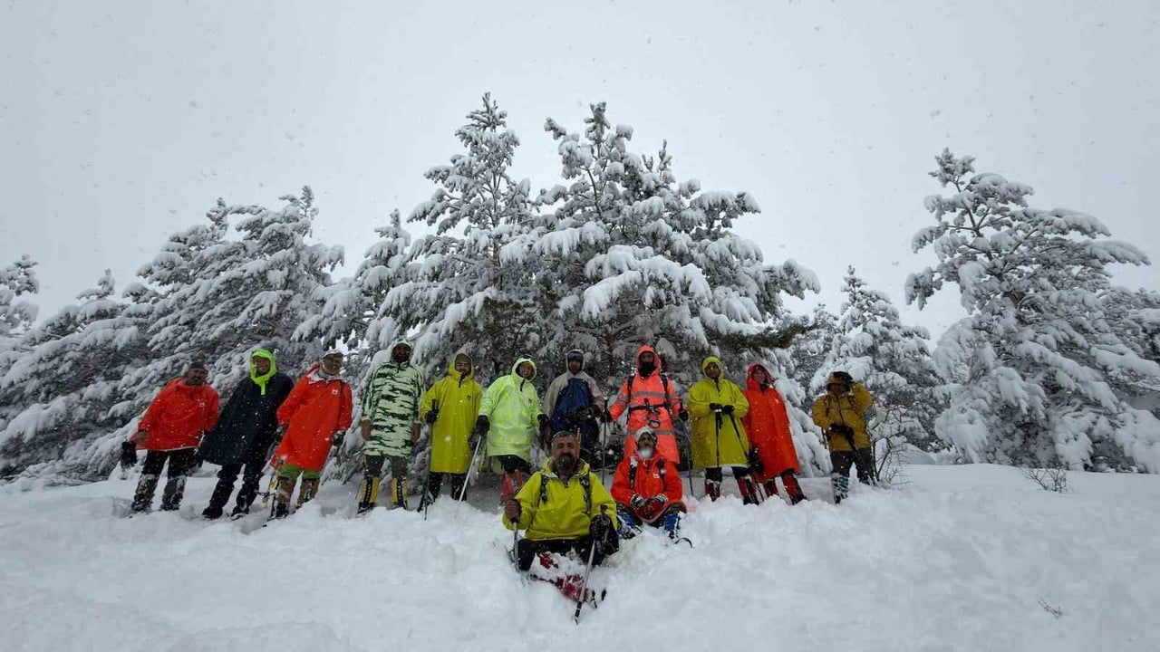 Van'da kar yolları kapandı; rota Toprakkale'ye çevrildi