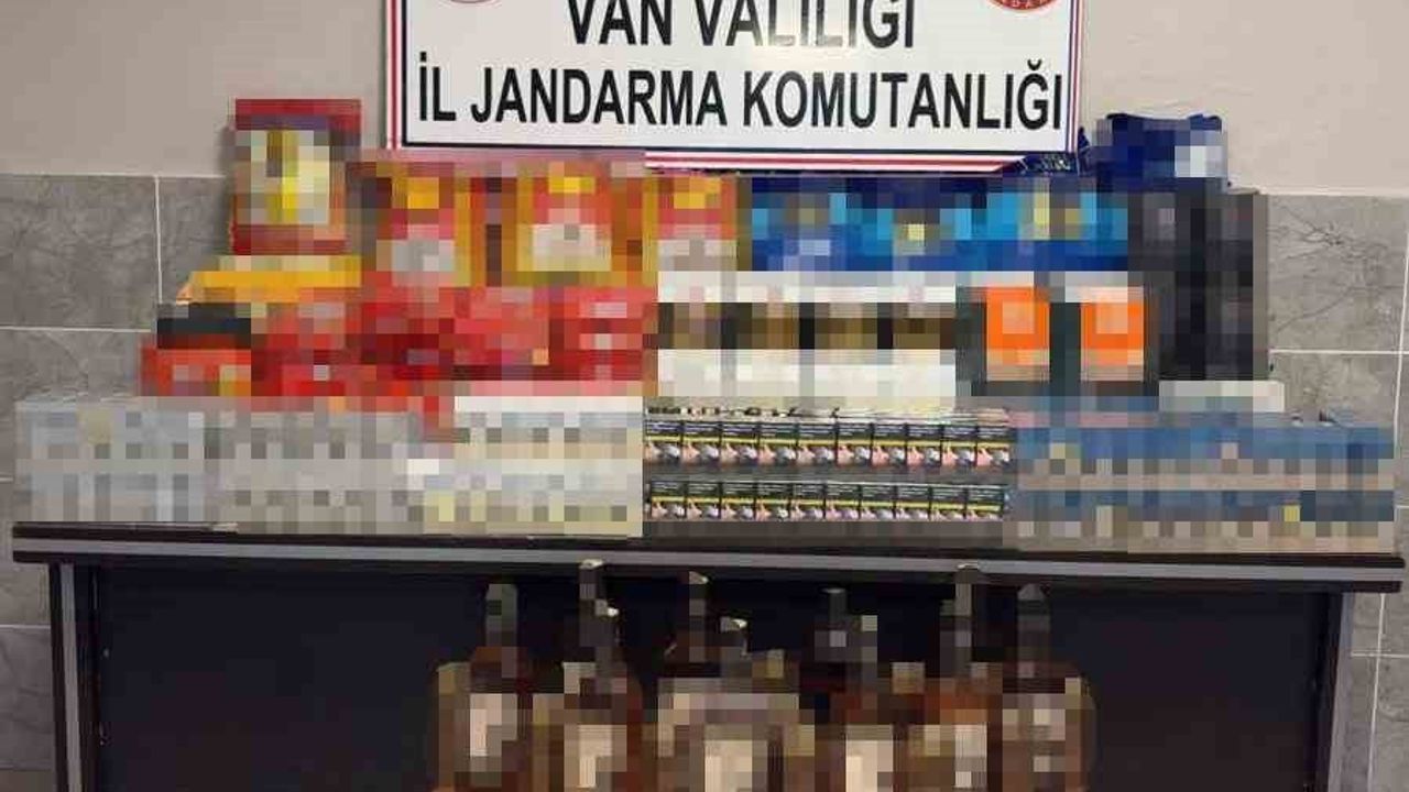 Van Gürpınar'da kaçak sigara, bandrolsüz alkol ve kaçak gıda ele geçirildi