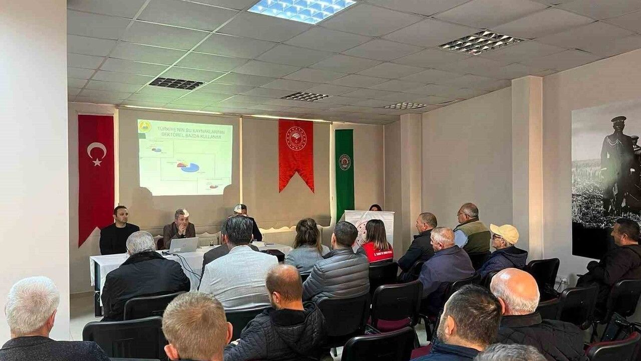 Vize'de 'Etkin ve Verimli Sulama Sistemleri' paneli — İklim değişikliği, kuraklık ve sulama uygulamaları ele alındı