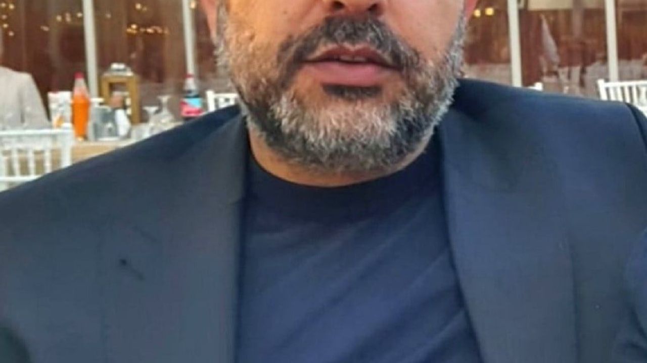 Volkan Barbaros, Ağrı Kadın Futbol Kulübü'ne galibiyet sonrası maddi destek verdi