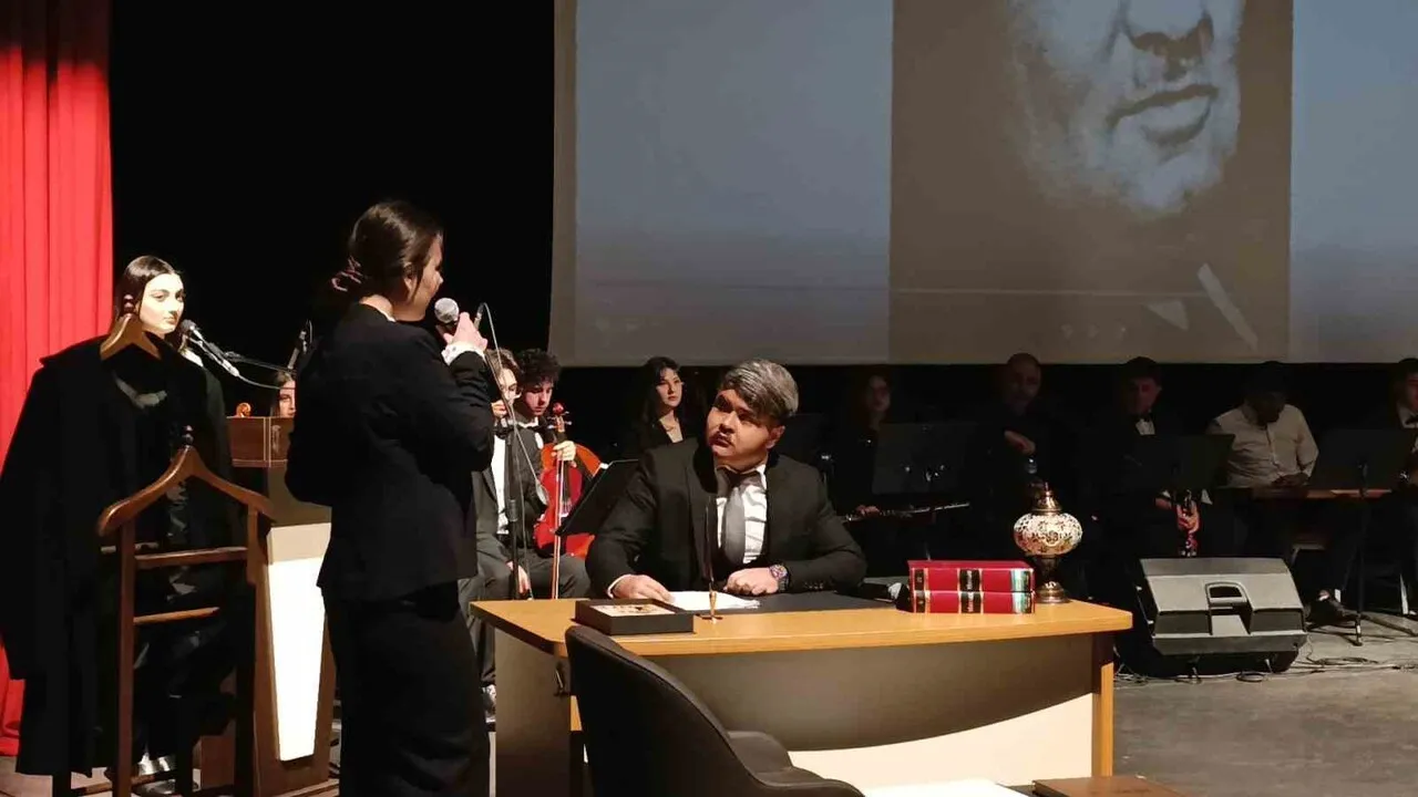 Yahya Kemal Beyatlı, doğumunun 141. yılında Tekirdağ'da anıldı