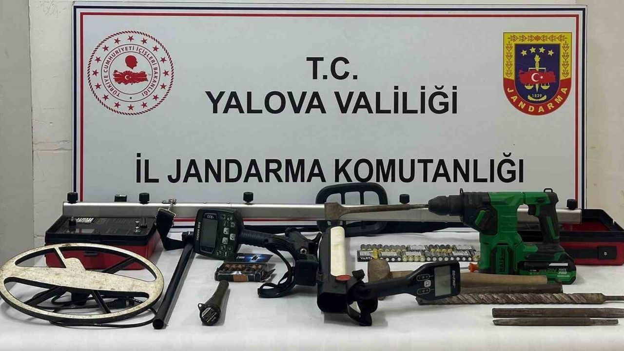 Yalova Altınova’da ormanlık alanda izinsiz kazı: 5 kişi suçüstü yakalandı