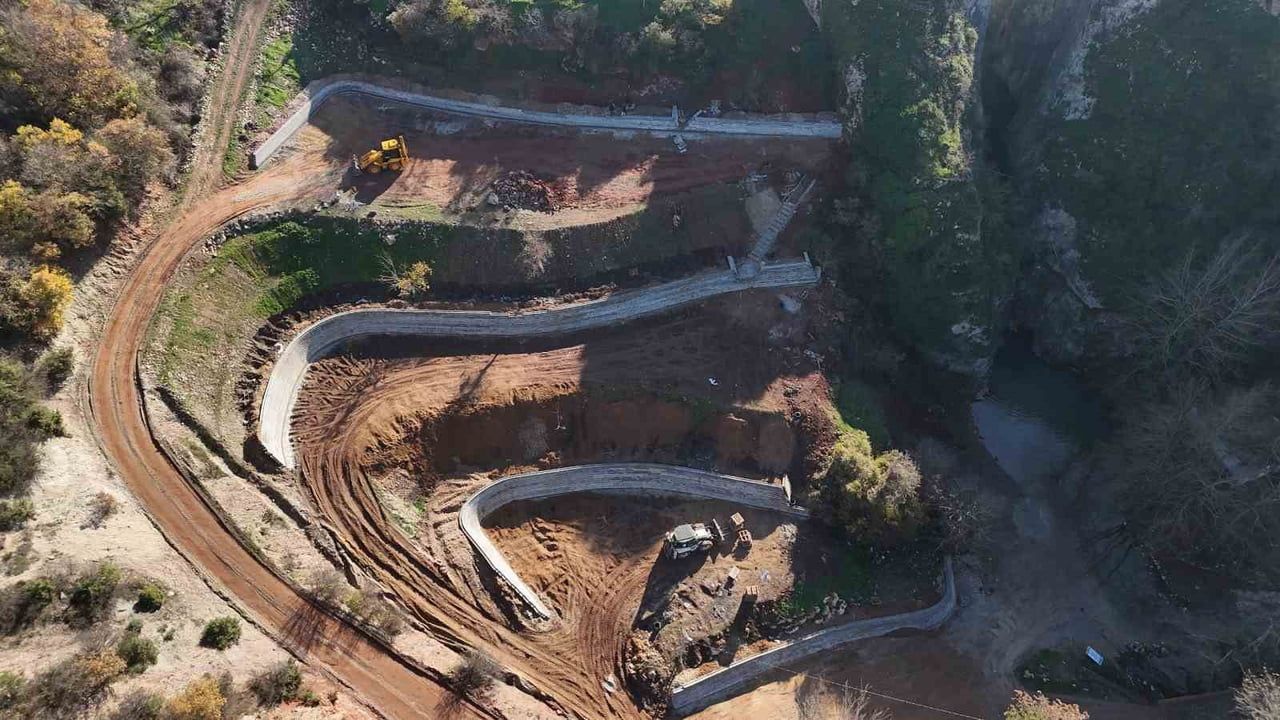 Yarhisar'da Osmanlı Dokusuna Uygun 'Oba Pansiyon' Projesi Güneşin Kadınları Kooperatifinden