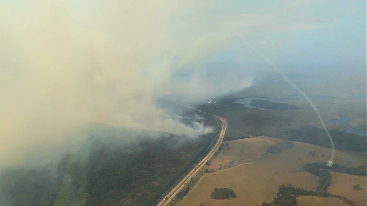 Yeni Güney Galler orman yangınlarında itfaiye görevlisi yaşamını yitirdi