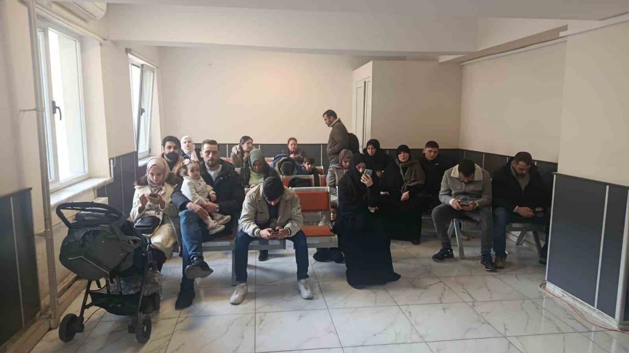 Yeni yıla Günler Kala Nüfus Müdürlüklerinde Yoğunluk: Vatandaşlar Harç Zamlarından Kaçınmak İstiyor