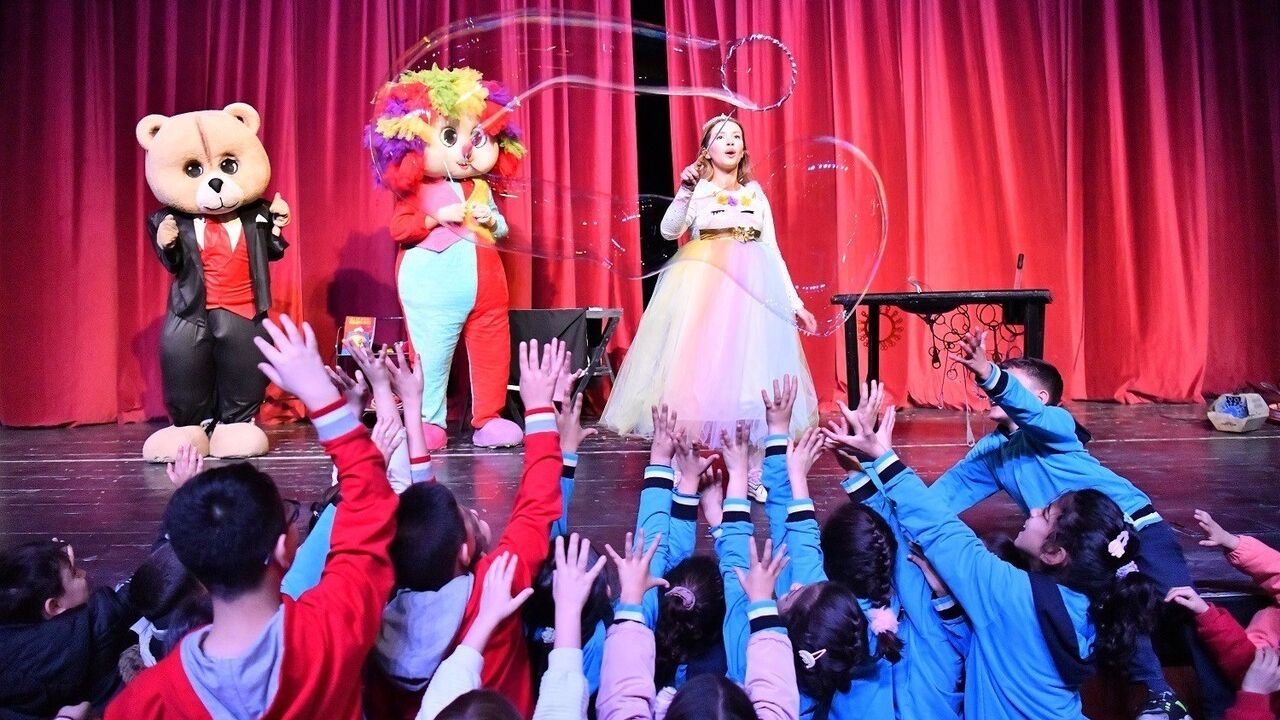 Yeşilyurt Belediyesi 'Önem' Projesine destek verdi: Yüzlerce çocuğun katıldığı Yeşilyurt Çocuk Şenliği