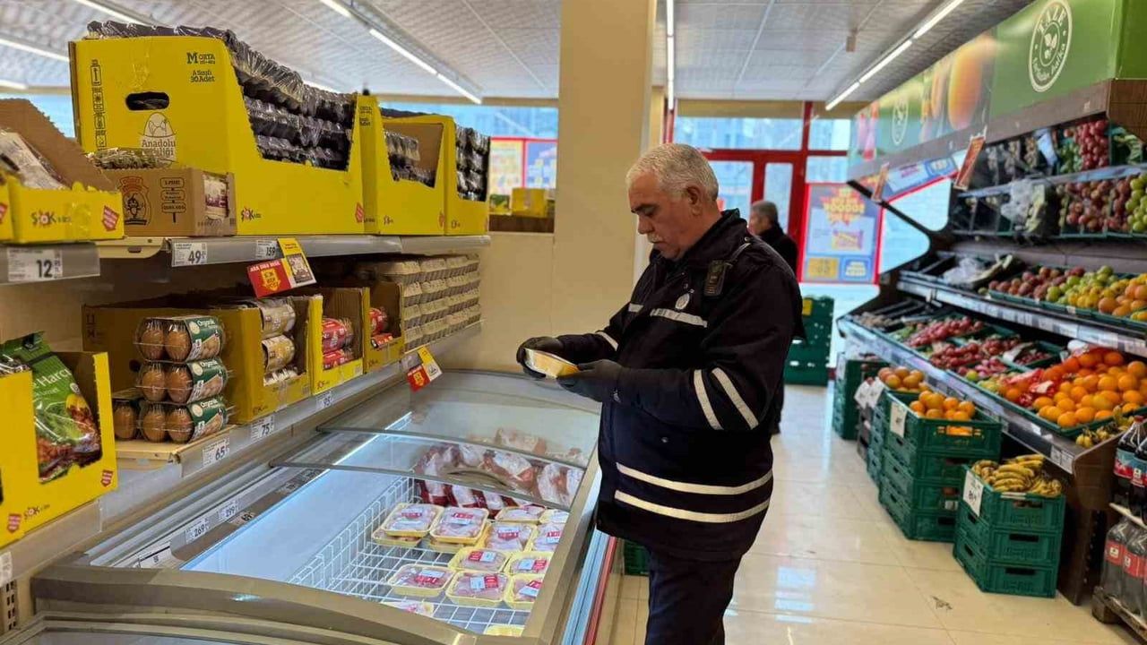 Yeşilyurt’ta yılbaşı öncesi denetimler artıyor: Hijyen ve fiyat denetimleri yoğunlaştırıldı