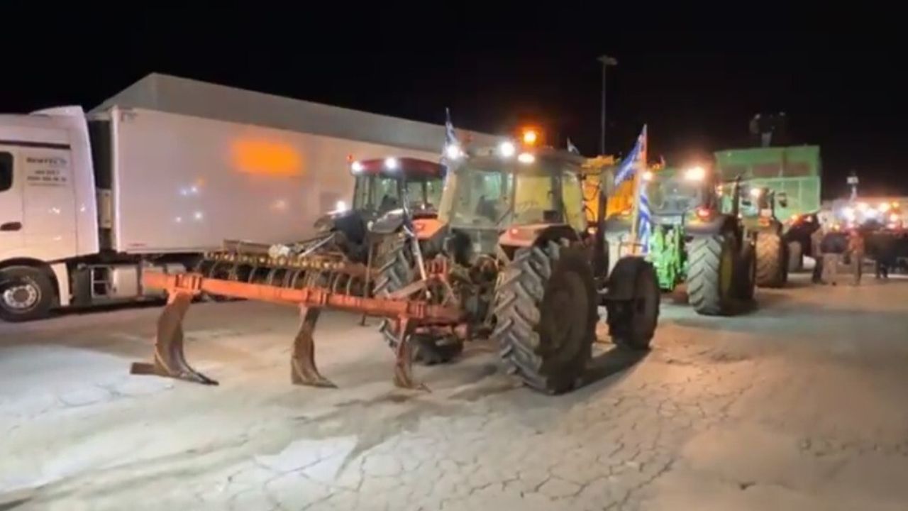 Yunanistan'daki çiftçi eylemi İpsala sınırını kilitledi: Tırlara 24 saat yasak, küçük araçlara kontrollü geçiş