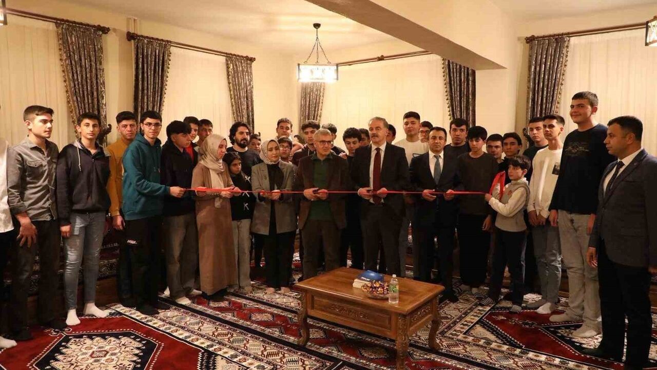 Yunus Emre Anadolu Lisesi Pansiyonu’nda 'İbrahim Eroğlu Erdem-Değer-Eylem Salonu' açıldı