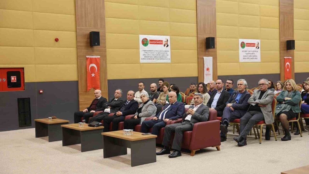 Yunusemre Belediyesi Felsefe Günleri'nde 'Yapay Zeka' Söyleşisi: Akademisyenler, STK'lar ve Vatandaşlar Bir Arada