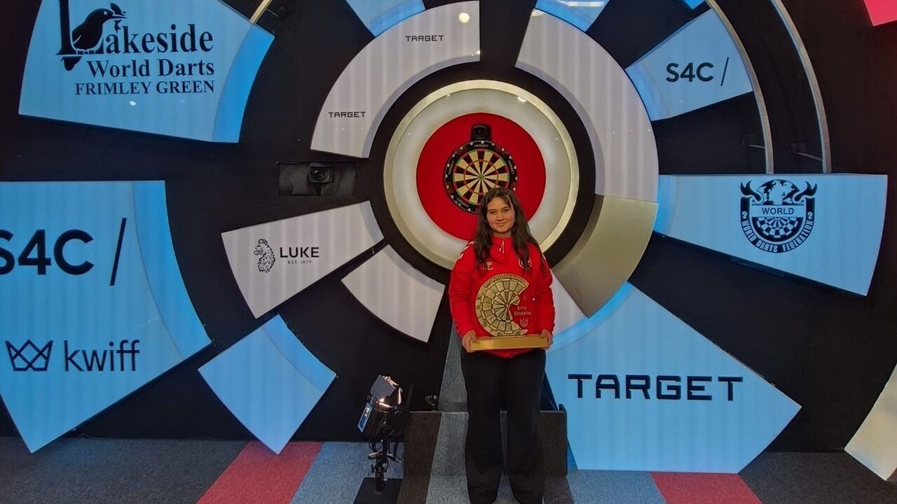 Zehra Gemi, 2025 Lakeside Dünya Şampiyonası'nda Genç Kızlar Dünya Şampiyonu Oldu