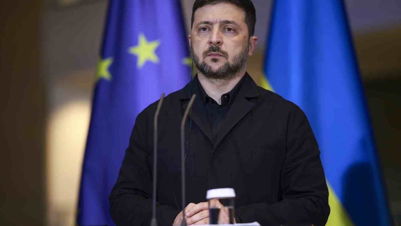 Zelenskiy Berlin'de: Müzakerelerde 'işlevsel' güvenlik garantileri ve toprak meselesi önceliği