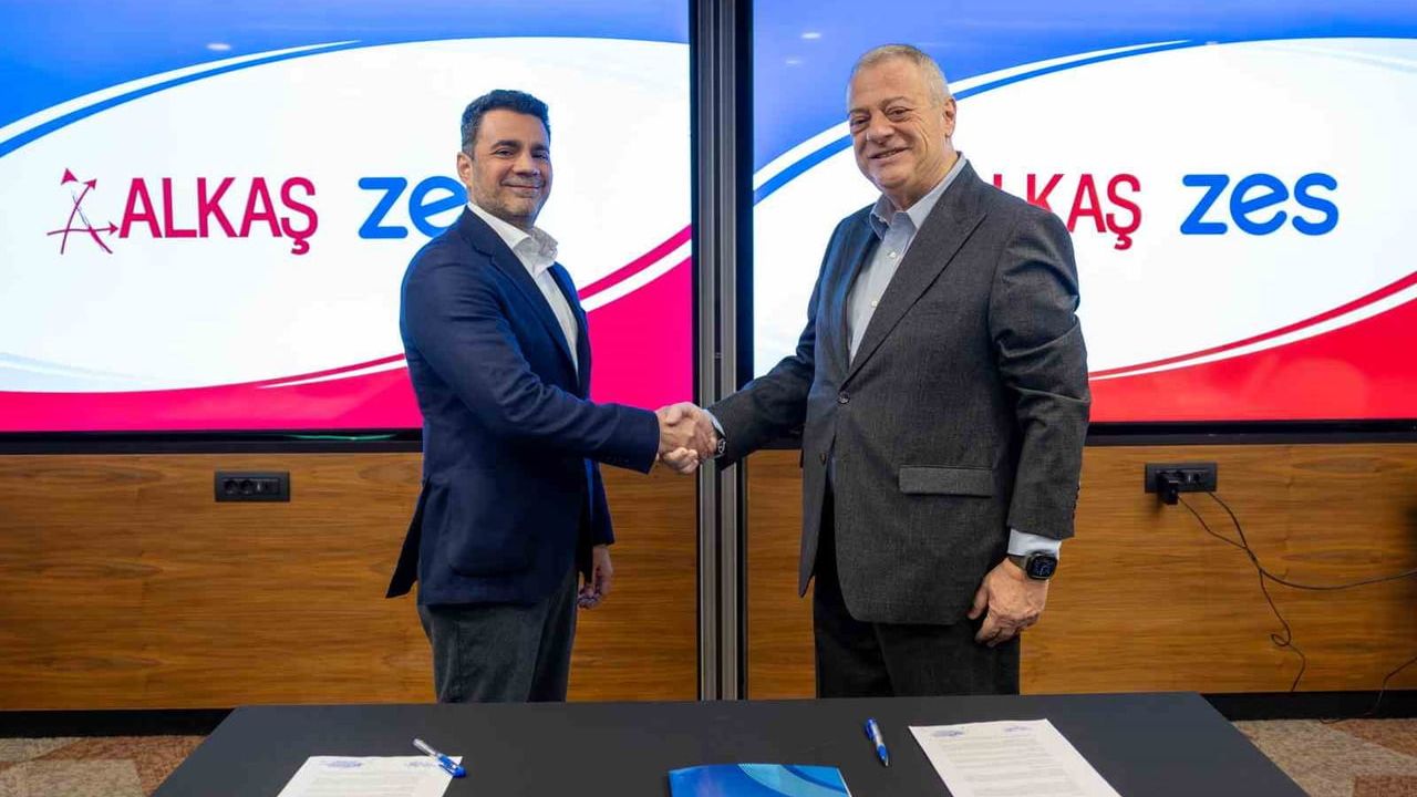 Zes ile Alkaş, AVM’lerde elektrikli araç şarj ağı için 5 yıllık iş birliği imzaladı