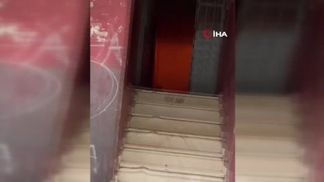 Zeytinburnu'da elektrik panosunda çıkan yangın: 9 kişi dumandan etkilendi, 4 kişi hastaneye kaldırıldı