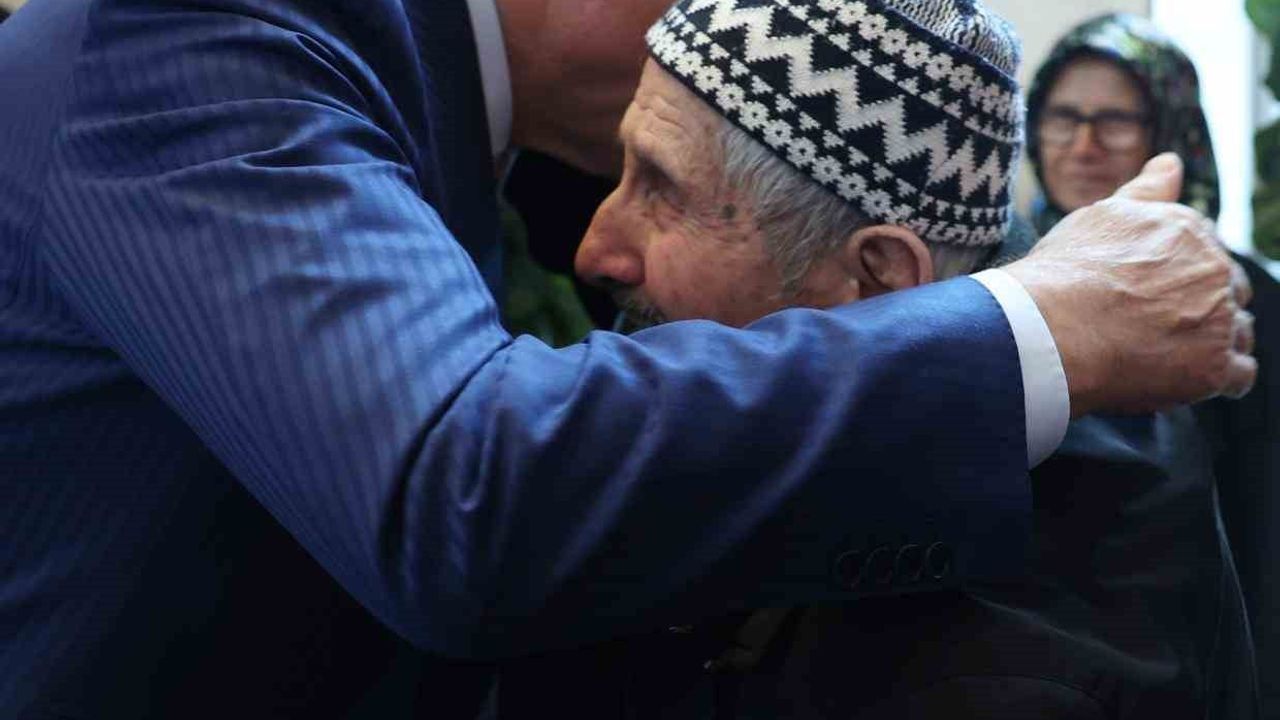 100 yaşındaki Necati Yılmaz, Erdoğan için 'O benim manevi torunum' dedi