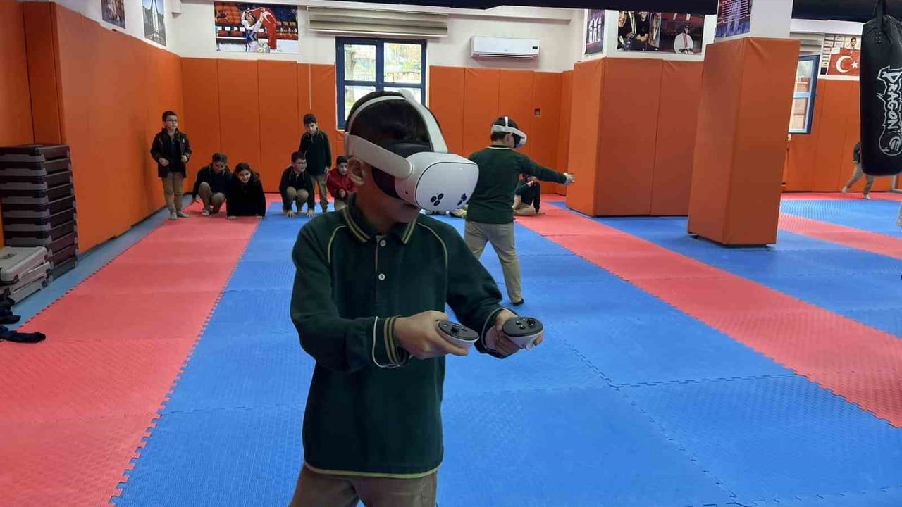 19 Mayıs İlkokulu Öğrencileri Bahçeşehir Gençlik Merkezi'ni Ziyaret Etti