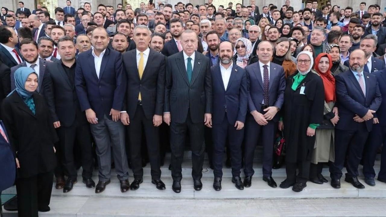 Abbas Gündüz: Özgür Özel’e tepki — "Türkiye kendi iradesiyle yol alır"