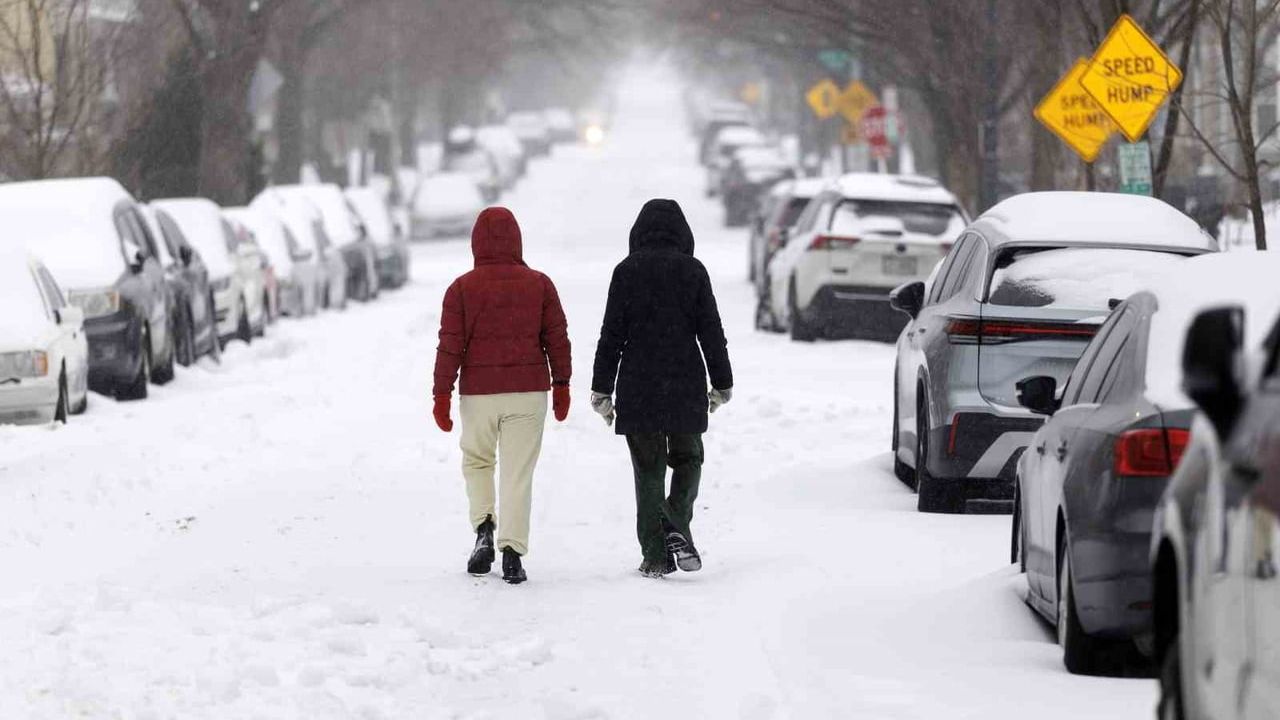 ABD'de Kar Fırtınası Can Kaybı 18'e Yükseldi; Elektrik Kesintileri ve Uçuş İptalleri Yaygın