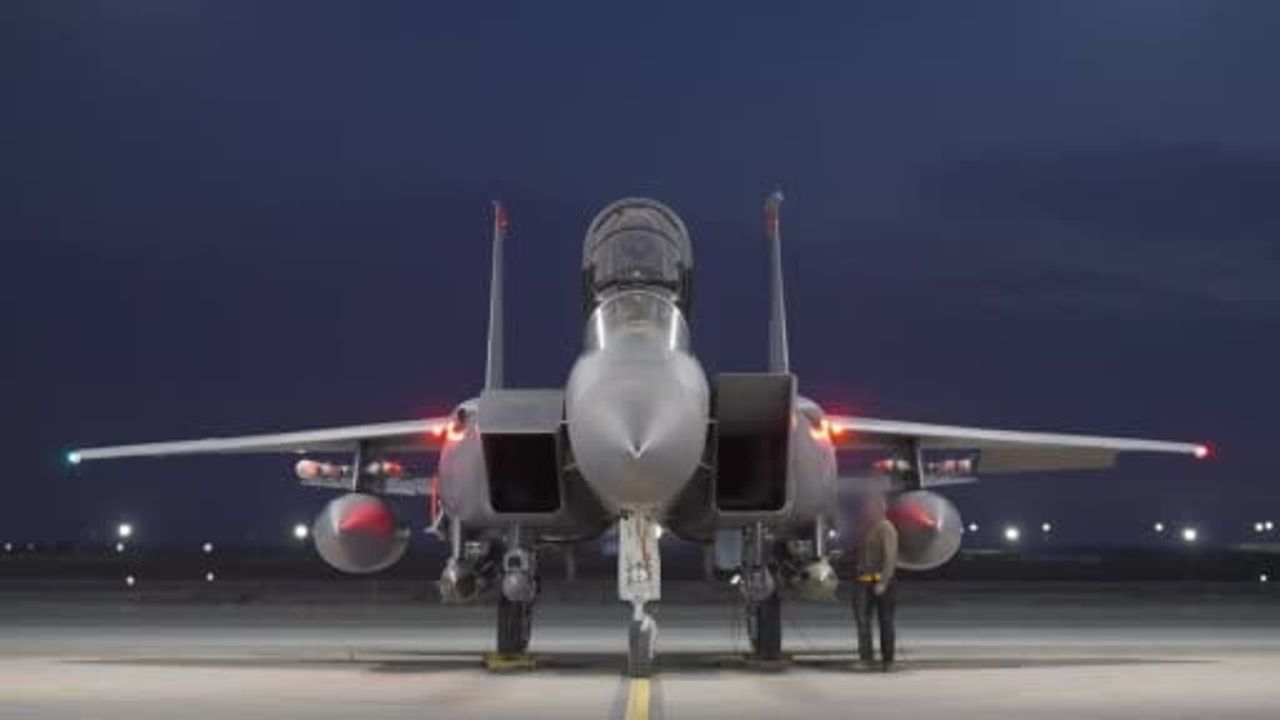 ABD, Hawkeye Strike Operasyonu Kapsamında Suriye'deki DEAŞ Hedeflerine Saldırı Düzenledi