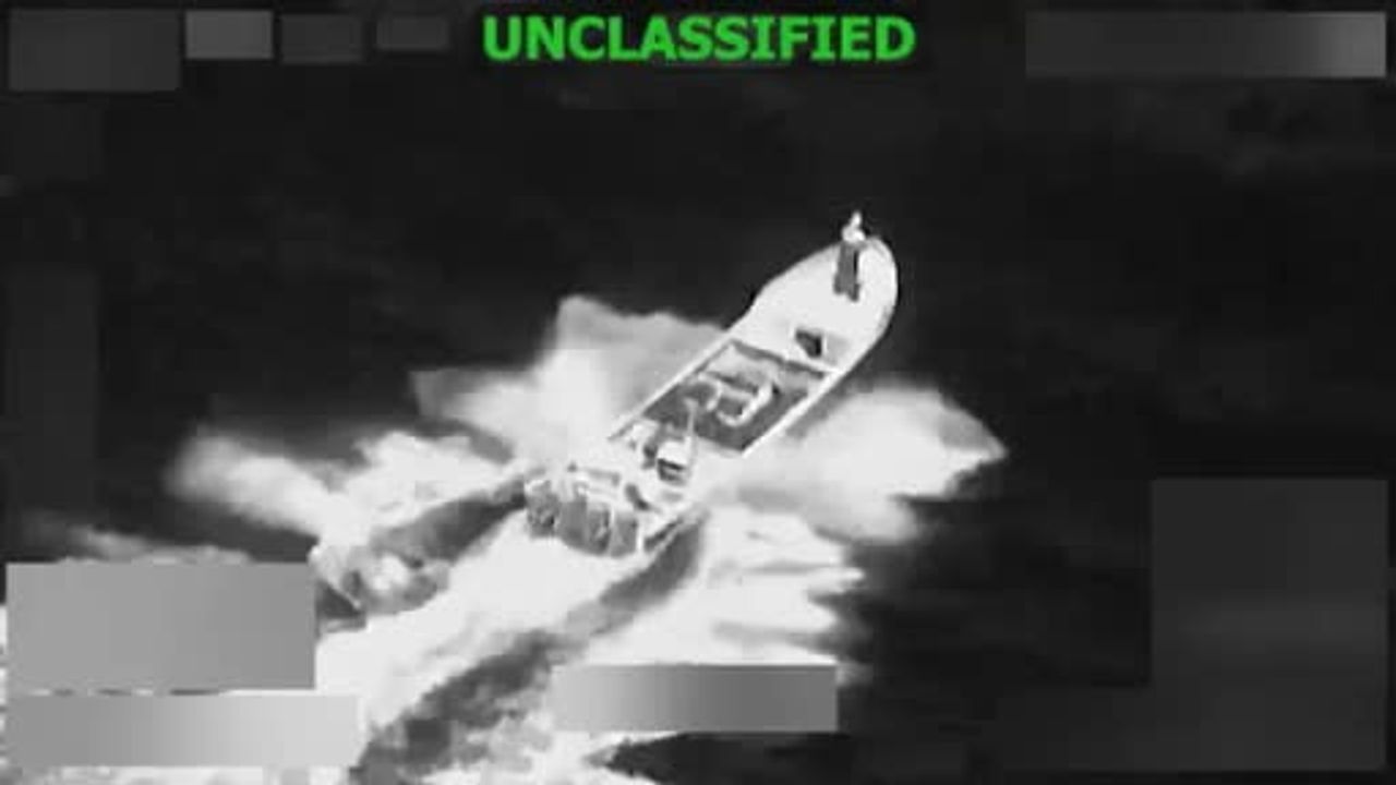 ABD ordusu Doğu Pasifik'te uyuşturucu taşıdığı belirlenen tekneye saldırdı; 2 narko-terörist öldü