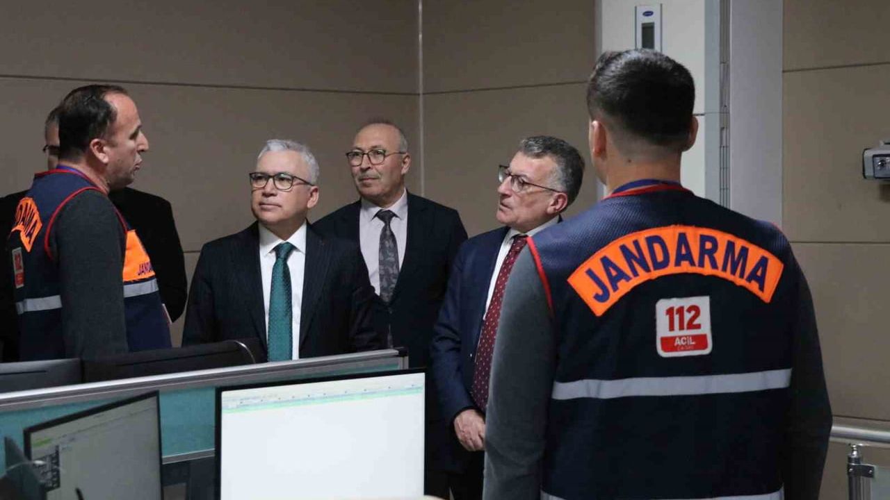 Abdullah Güler Sivas'ta yeni yıl ziyaretinde: 'Katil İsrail zulmüne son vermeli'