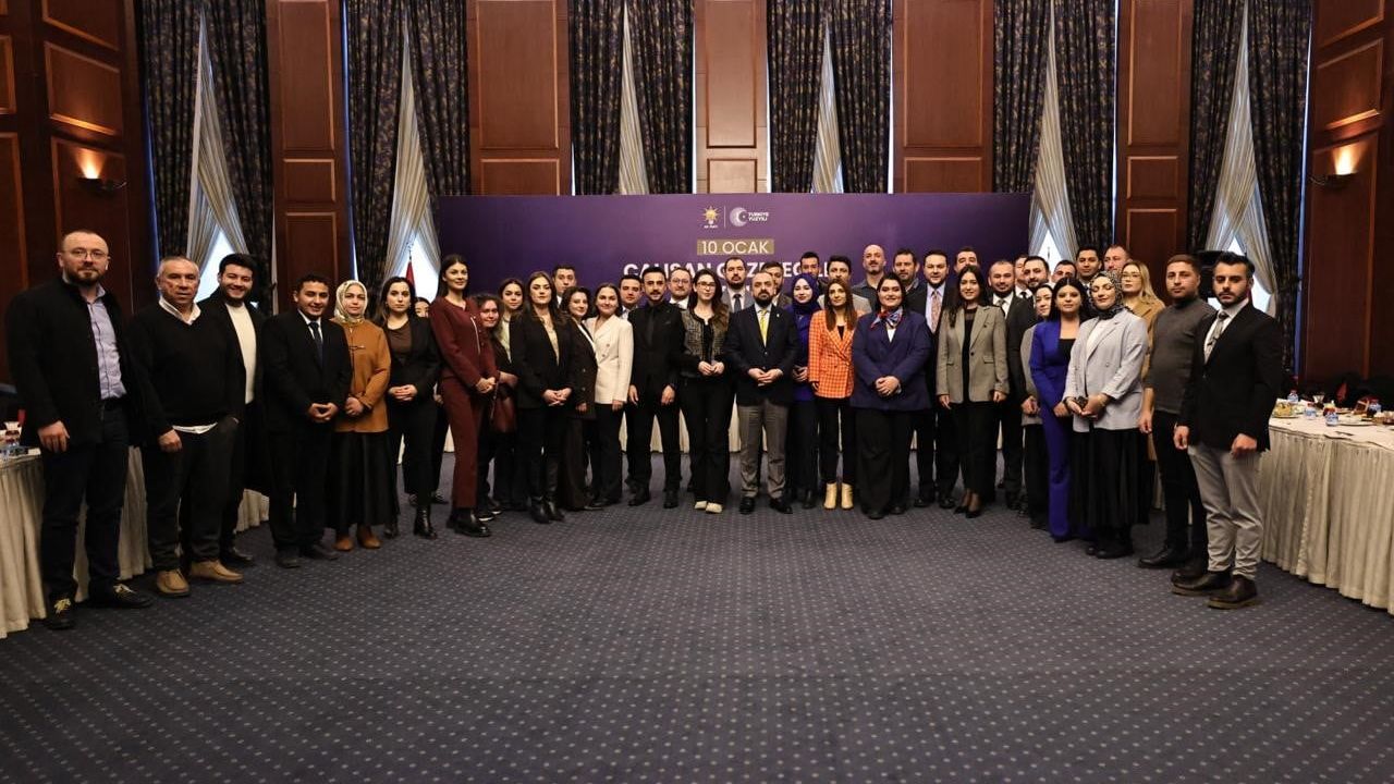 Acar: Tarafsız ve Sorumlu Gazeteciliğin Yanında Olacağız — 10 Ocak'ta AK Parti'nin Mesajı