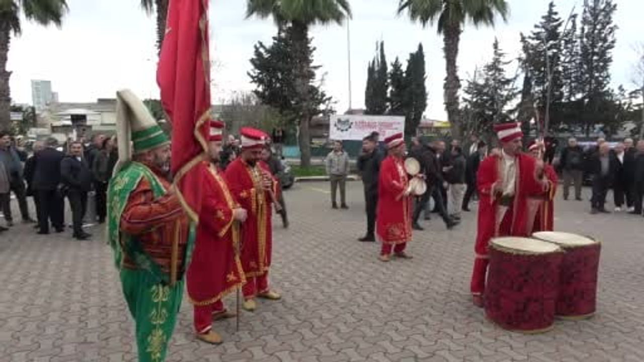 Adalet Bakanı Yılmaz Tunç, Bandırma Günü'nde Karabüklülerle buluştu