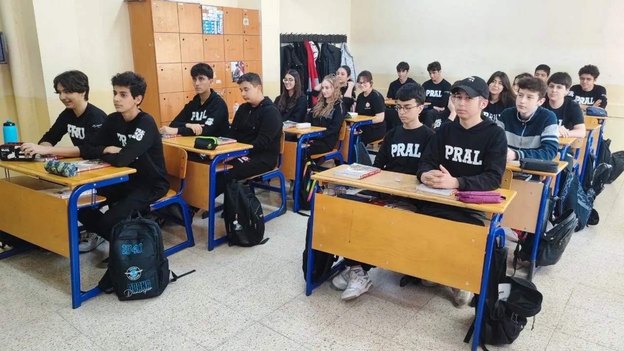 Adana'da 17 yaşındaki öğrenci kendi kök hücreleriyle lenf kanserini yendi