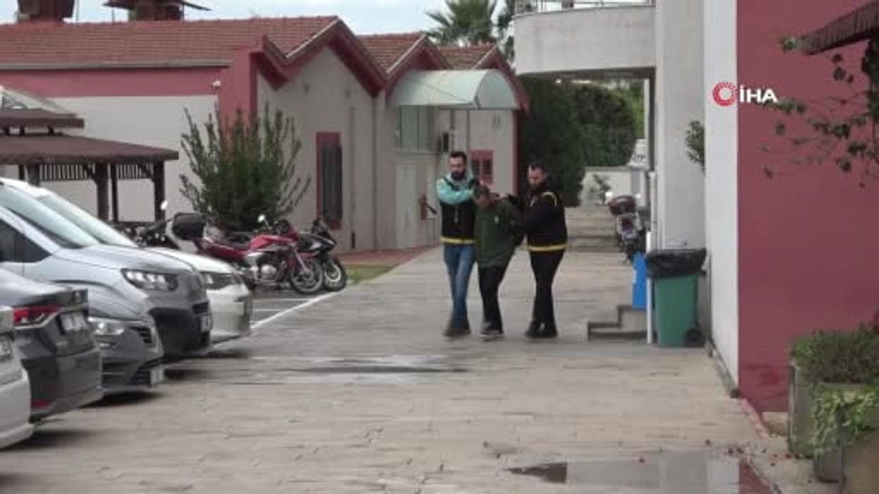 Adana'da 19 yaşındaki genç 4 bin TL alacağı nedeniyle bıçaklanarak öldürüldü