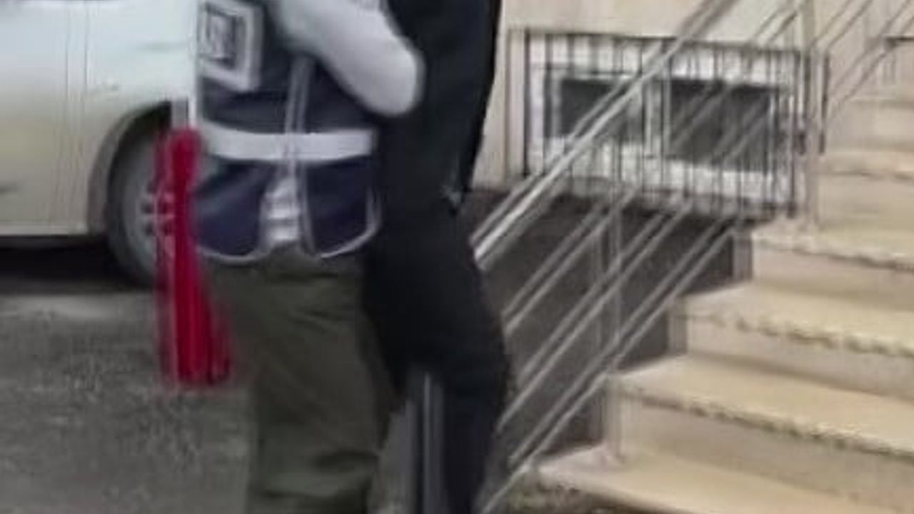 Adana'da boşanma aşamasındaki eşinin evine zarar veren kişi tutuklandı