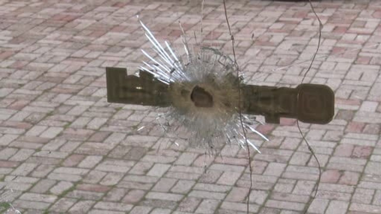 Adana'da Gürselpaşa'da kadın giyim mağazasına silahlı saldırı: İşletmeci Nida Palalı endişeli