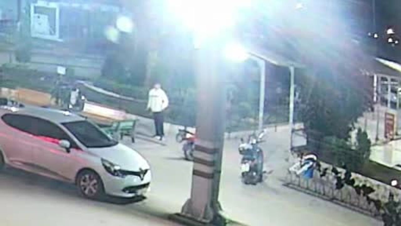 Adana'da hastane otoparkından 3 motosiklet çalan 2 şüpheli tutuklandı