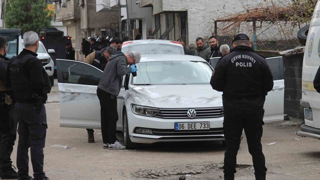 Adana Seyhan'da taşlı, sopalı ve silahlı kavga: 1 ölü, 5 yaralı