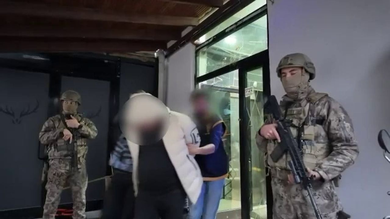 Adıyaman’da 'Suç işlemek amacıyla silahlı örgüt kurmak' ve 'Nitelikli yağma' operasyonu: 22 gözaltı