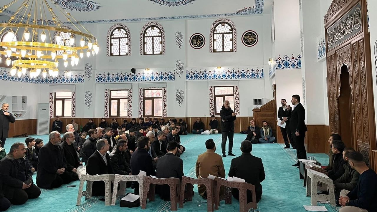 Adıyamanlı genç hatipler Samsat’ta düzenlenen hutbe okuma yarışmasında yarıştı