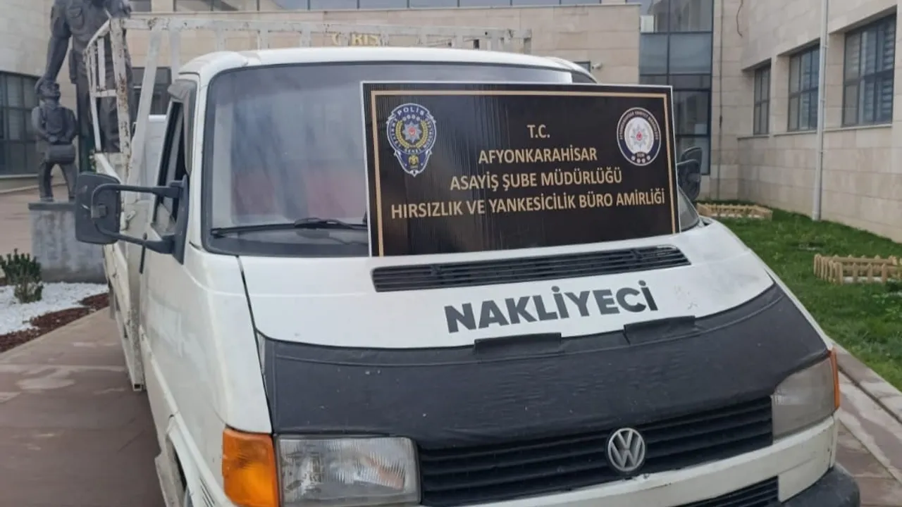 Afyonkarahisar'da çalınan kamyonet KGYS incelemesiyle İscehisar'da bulundu