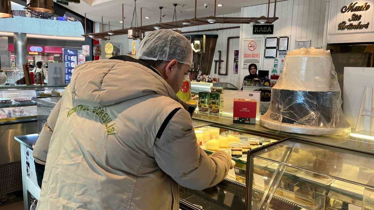 Afyonkarahisar'da gıda işletmelerine denetim: 20'ye yakın satış noktası kontrol edildi