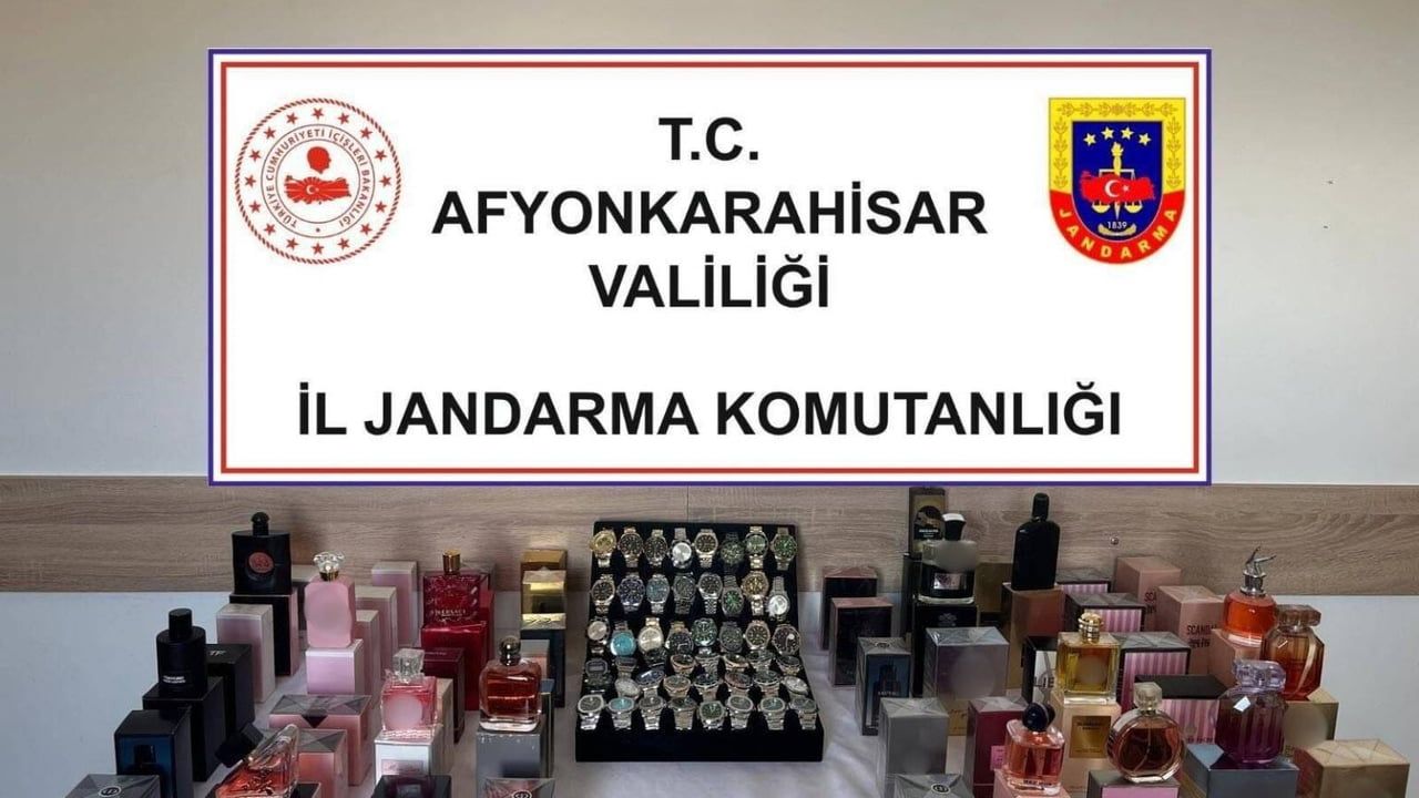 Afyonkarahisar'da jandarma operasyonunda 51 parfüm ve 48 kol saati ele geçirildi