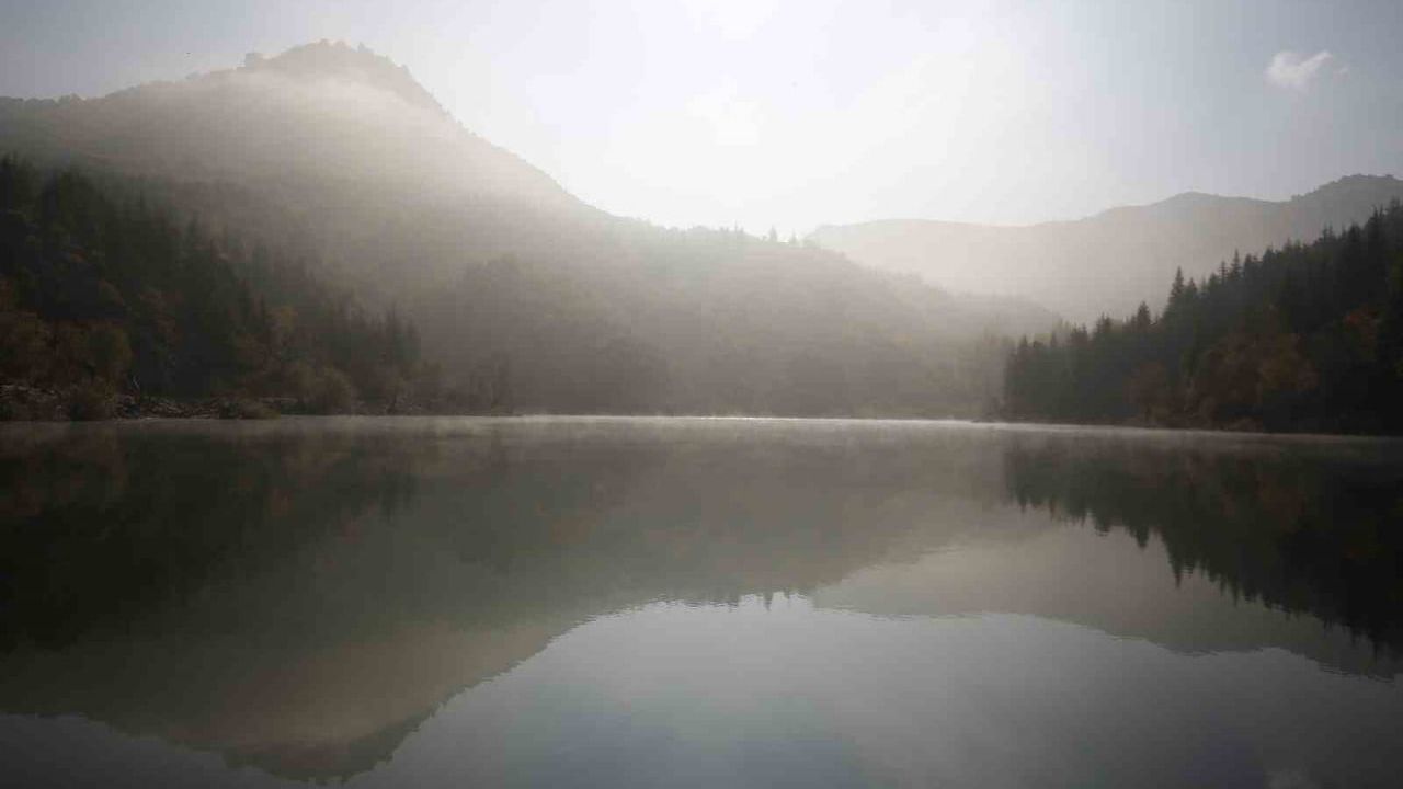 Afyonkarahisar'da Sabah Sisi: Karahisar Kalesi'nin Masalsı Görüntüleri