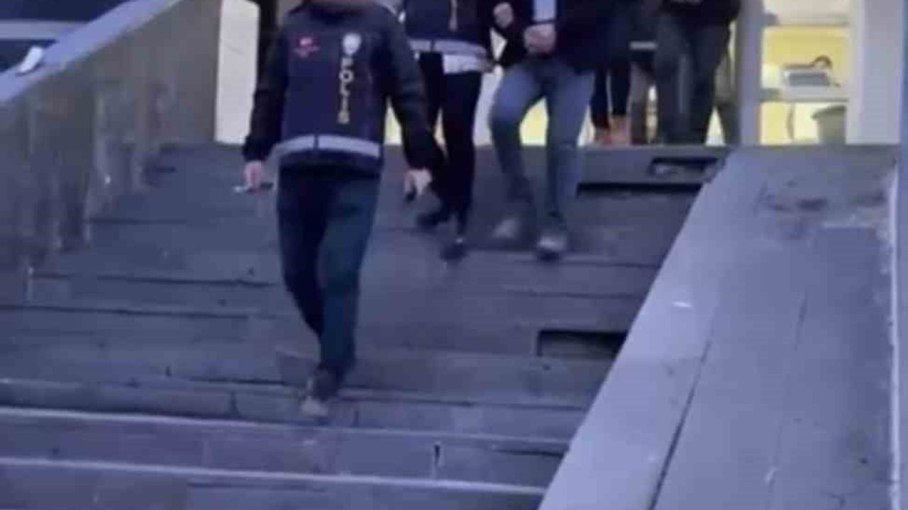 Ağrı'da aranan 5 şüpheli yakalandı; haklarında kesinleşmiş hapis cezaları bulundu