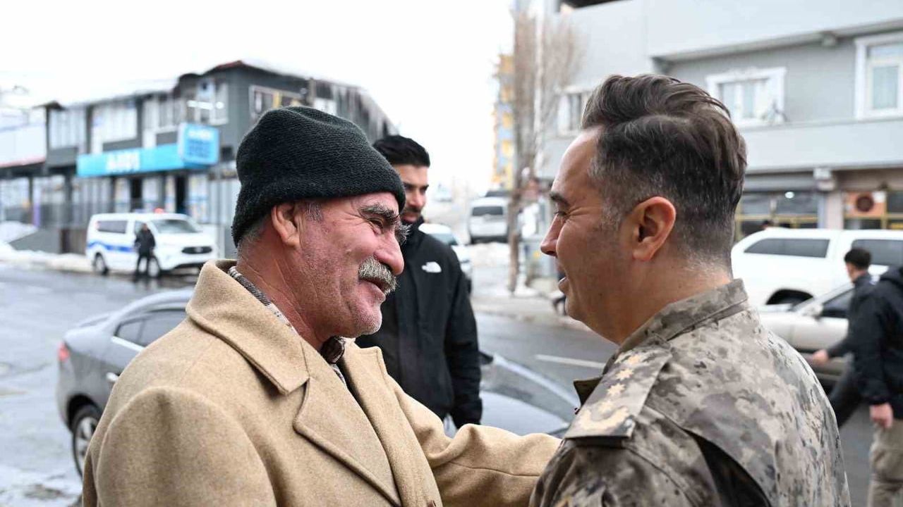 Ağrı Emniyet Müdürü Göksel Önder, Esnaf ve Vatandaşlarla Buluştu