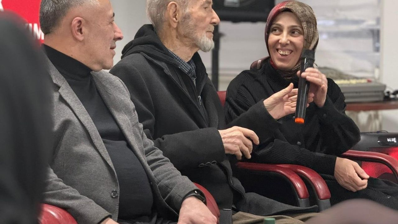 AK Parti Bilecik İl Başkanı Serkan Yıldırım huzurevi sakinleriyle bir araya geldi