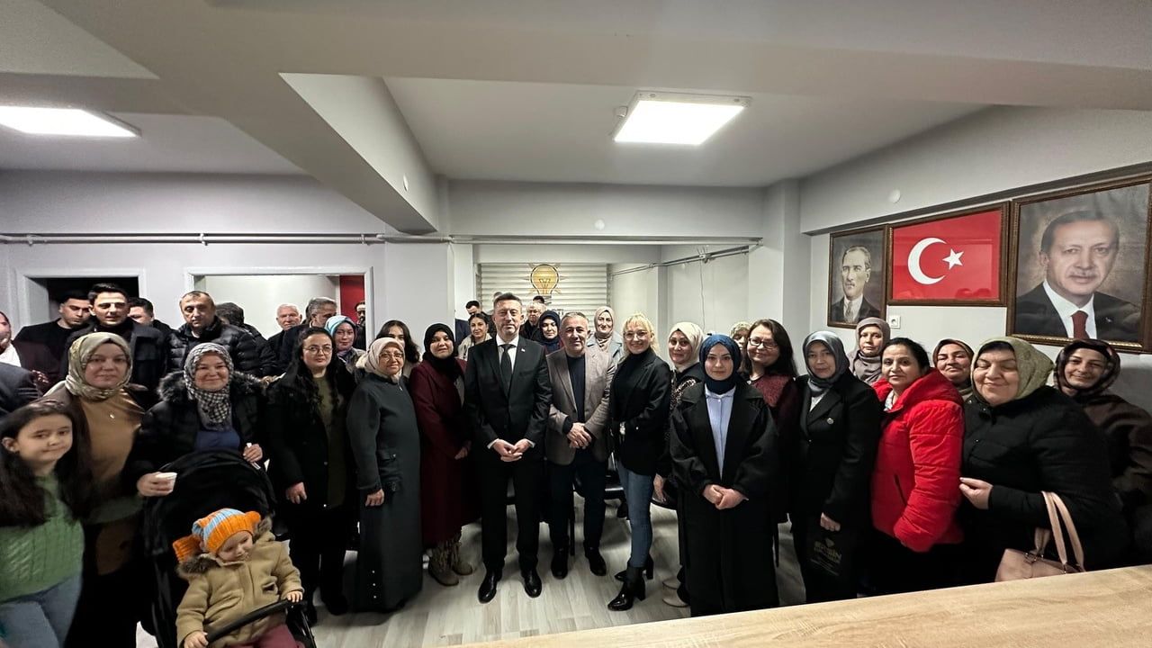 AK Parti Bozüyük'te danışma toplantısı: Sahadan gelen görüşler ve teşkilat hedefleri değerlendirildi