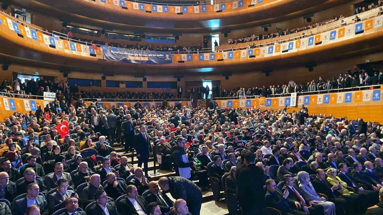 AK Parti İl Başkanı Davut Gürkan’dan CHP yönetimine eleştiri: 'Bursa plansızlıkla zaman kaybediyor'